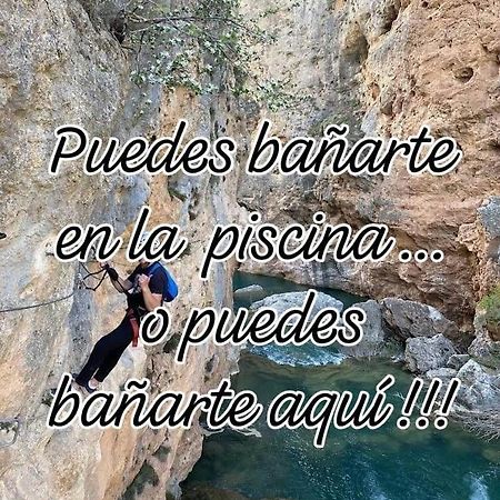 Aventura & Relax Cabanas Pena La Higuera บีญัลบา เด ลาเซียร์รา ภายนอก รูปภาพ